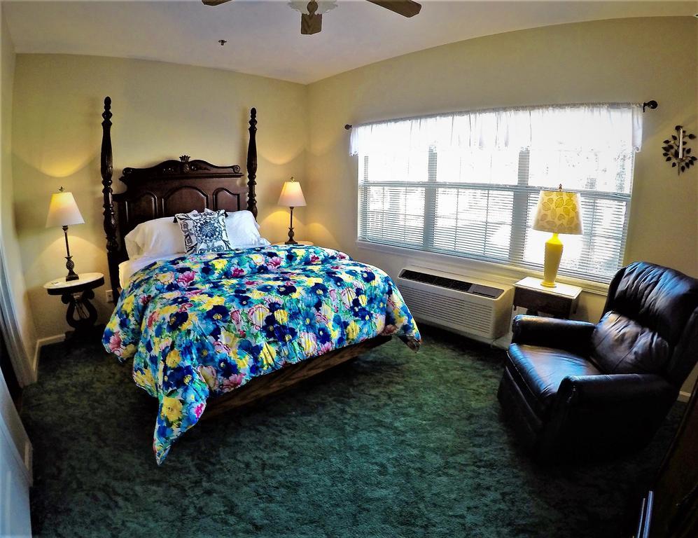 Bradford House Bed And Breakfast Бренсон Екстер'єр фото